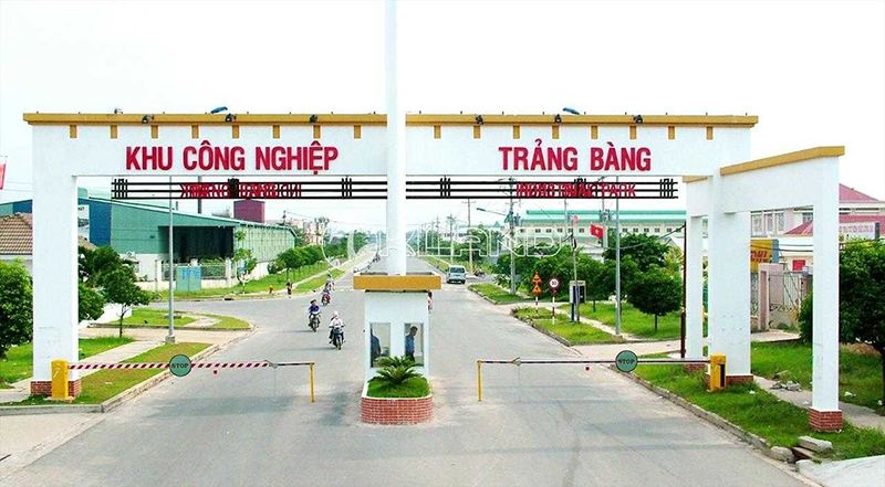 Cổng vào Khu công nghiệp Trảng Bàng - KCN đầu tiên đi vào hoạt động trên địa bàn tỉnh Tây Ninh