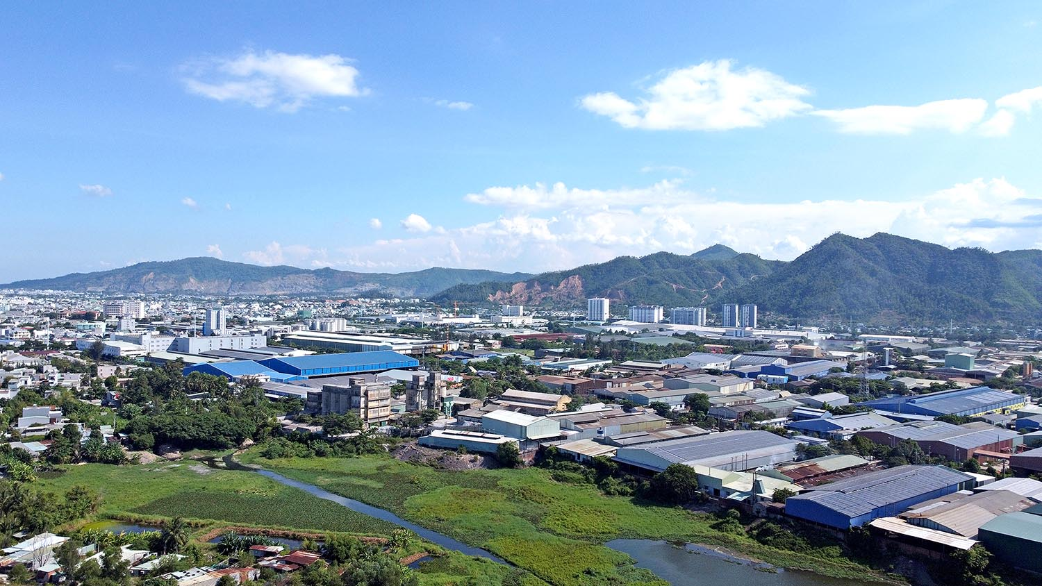 Khu công nghệ cao Đà Nẵng đang đóng vai trò kết nối chuỗi cung ứng giữa tỉnh này và các KCN trọng điểm tại khu vực miền Trung