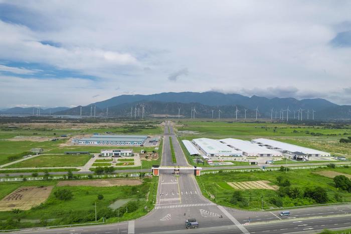 What is Industrial Park? The industrial park is strategically designed on industrial land with the primary purpose of catering to industrial production needs. (Image: Du Long Industrial Park - Ninh Thuan)