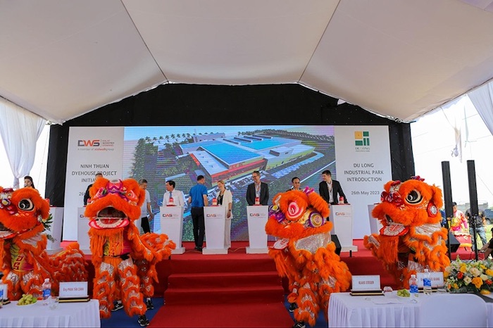 Buổi lễ giới thiệu Nhà máy Nhuộm sợi len DWS tại KCN Du Long - 1 trong 6 nhà máy đang hoạt động tại Du Long tính đến năm 2024
