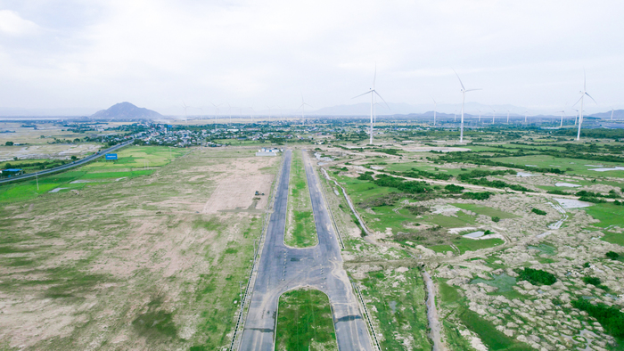 The biggest difference between industrial clusters and an industrial parks is the regulated area (Image: Du Long Industrial Park - Ninh Thuan)