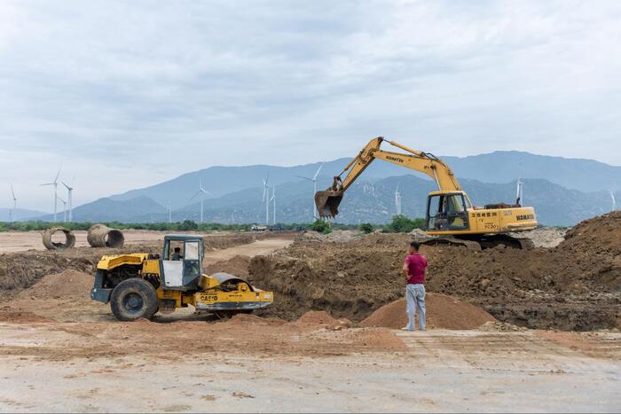 Khảo sát thực tế là bước quan trọng để đưa ra các số liệu thiết kế, phương án thiết kế chuẩn xác nhất và đánh giá được ảnh hưởng công trình đến các khu vực lân cận