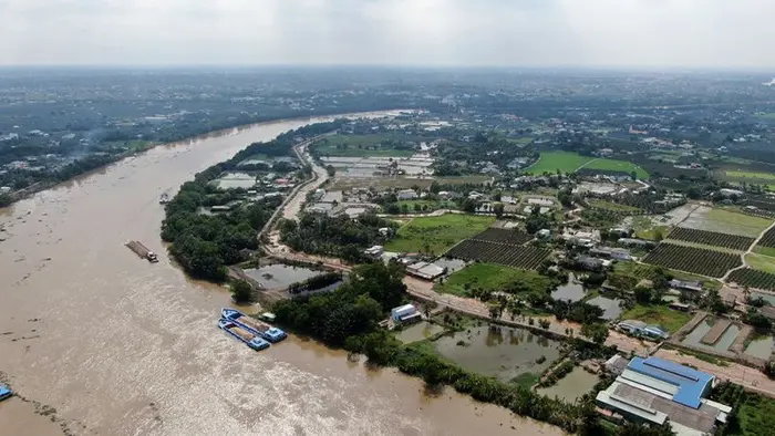Tân Trụ có vị trí địa lý thuận tiện để phát triển kinh tế xã hội (Hình ảnh: Sông Vàm Cỏ Tây)