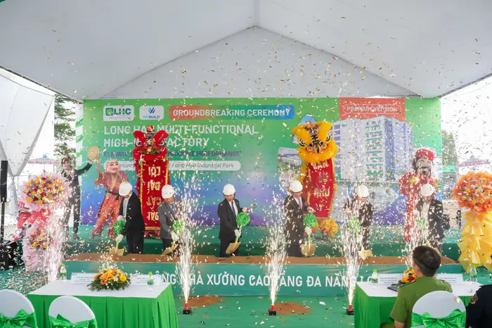 Lễ khởi công nhà xưởng 9 tầng tại KCN Long Hậu