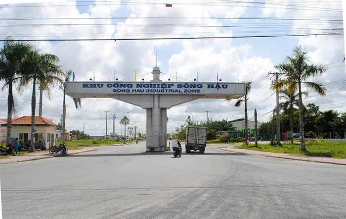 KCN Sông Hậu 1 nằm gần các tuyến giao thông quan trọng như cảng Cái Cui, sân bay quốc tế Cần Thơ,...