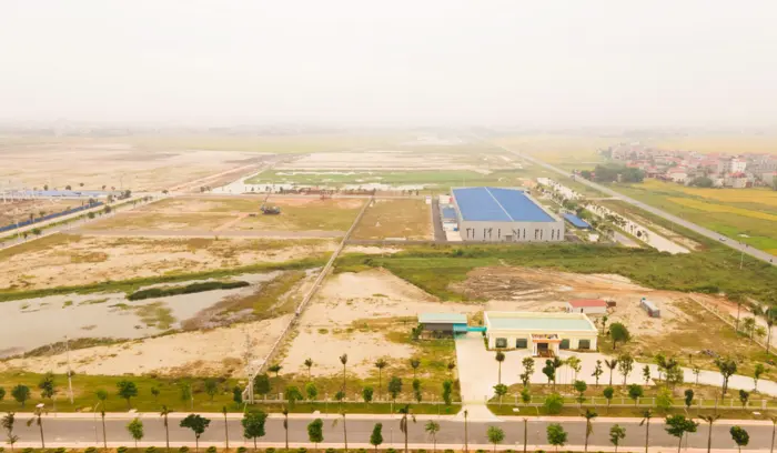 Hiệp Hòa có mạng lưới giao thông phát triển, tạo điều kiện thuận lợi để giao thương và kết nối vùng