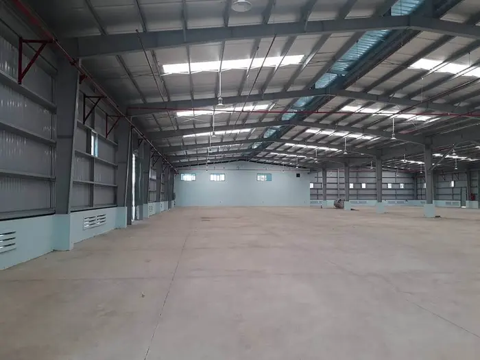 Thuê kho xưởng nhỏ giúp doanh nghiệp tiết kiệm chi phí, quản lý dễ dàng và vận hành hiệu quả